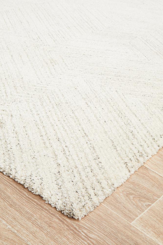 Montane Rug - Silver.