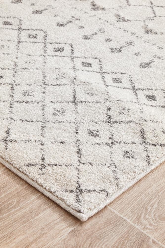 Monochrome Runner Rug - Elsa.