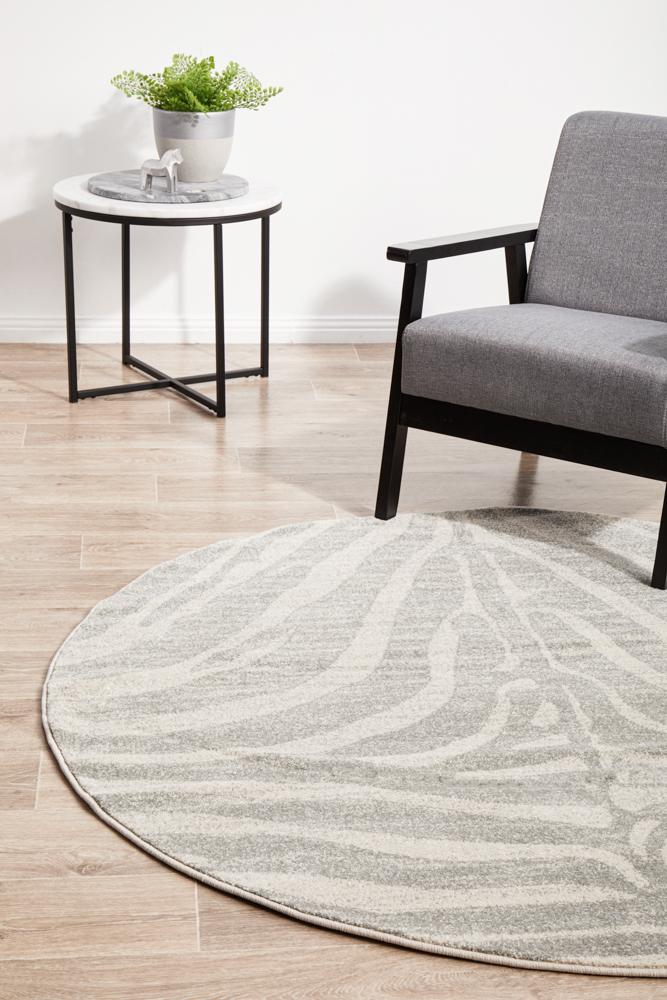 Monochrome Round Rug - Savannah.