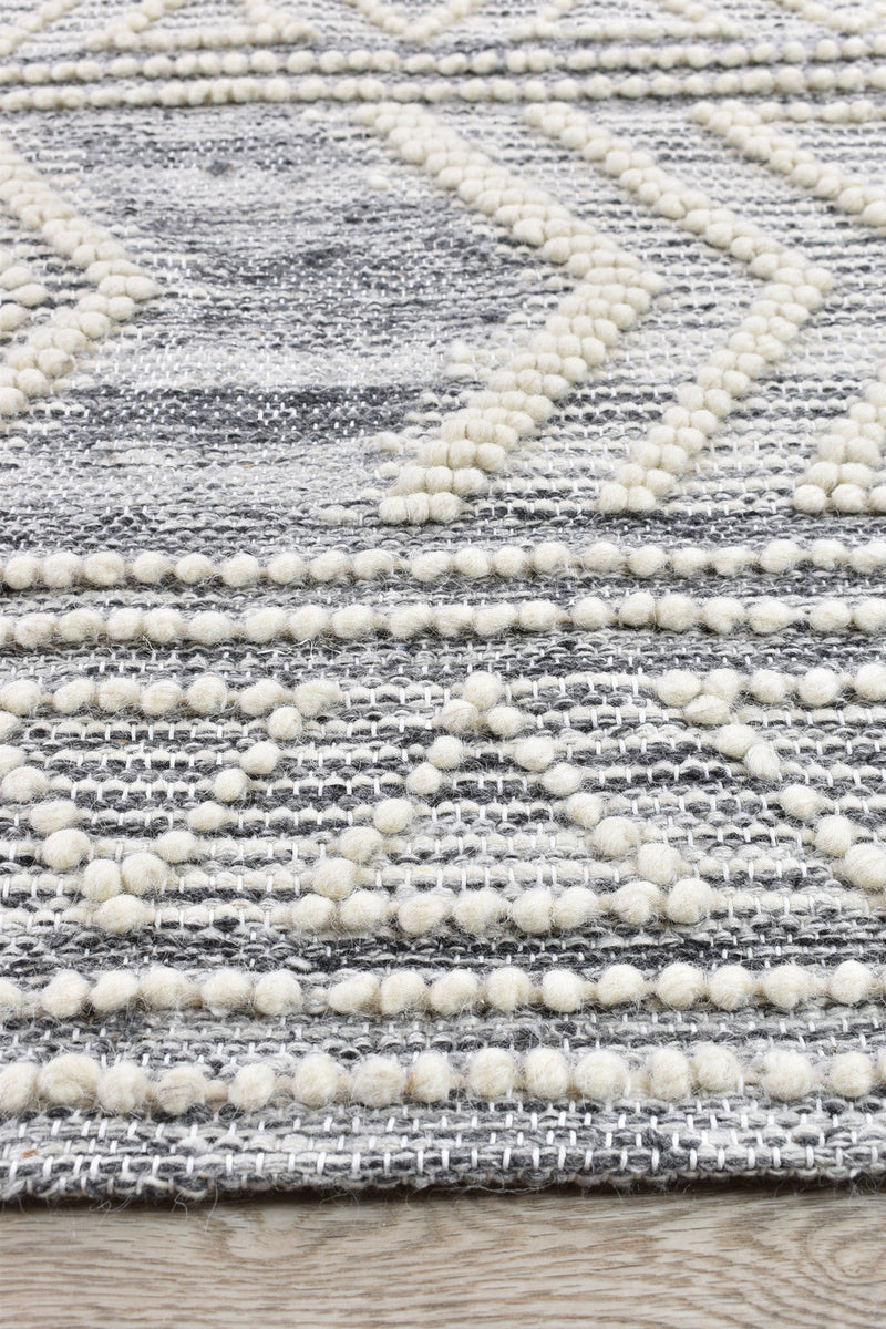 Frontenac Wool Silver Rug.