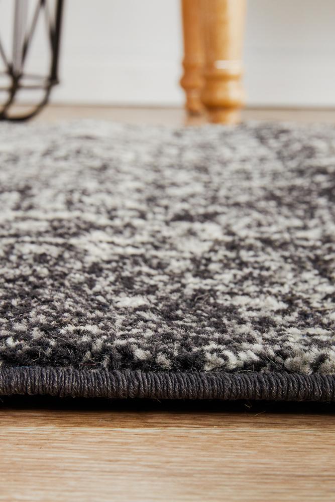 Waken Runner Rug - Charcoal II.