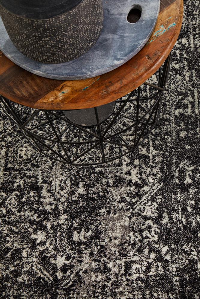 Waken Runner Rug - Charcoal II.