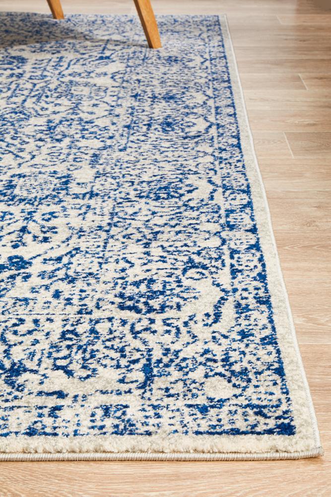 Waken Rug - Blue Frost.