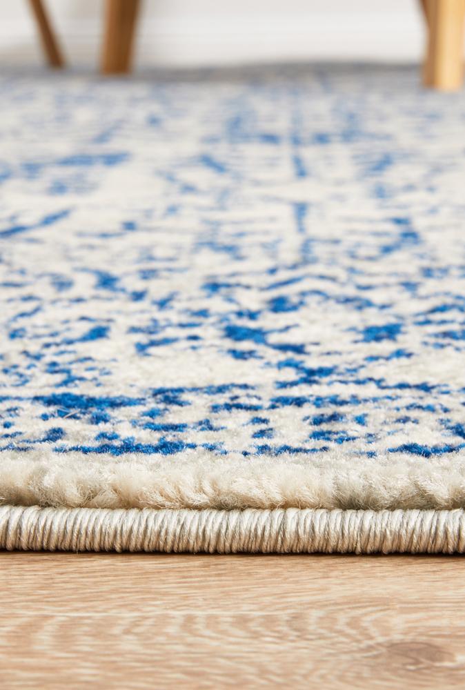 Waken Rug - Blue Frost.