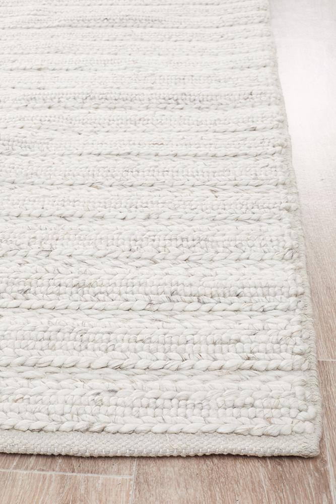 Crop 801 Ivory Rug.