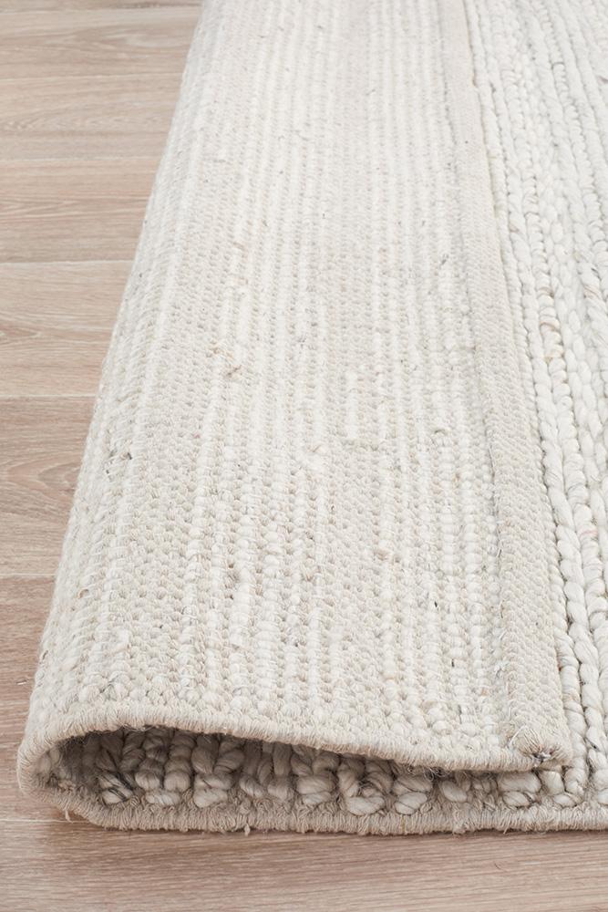 Crop 801 Ivory Rug.