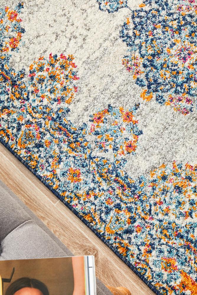 Luminosity 555 Bone Runner Rug.