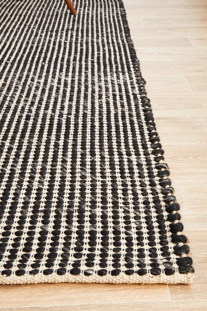 Nordicnavian 300 Black Rug.