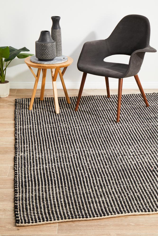 Nordicnavian 300 Black Rug.