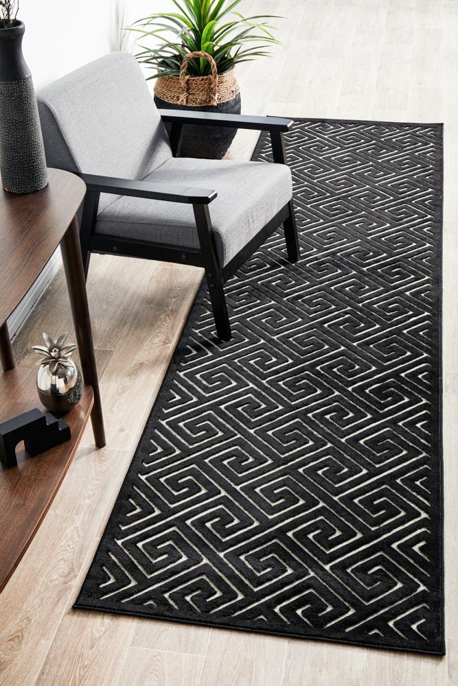 York Alice Black & Gold Runner Rug.